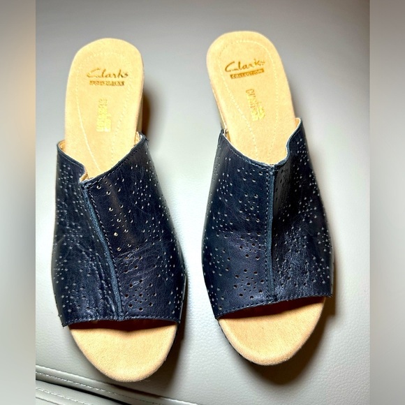 Clarks Women's Helio Corridor Leather Wedge - Black Leather - Size 8.5 EUC - Picture 8 of 8